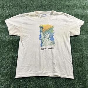 Vintage Hanes Heavyweight New York graphic tee. Size m